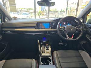 Volkswagen Golf GTI - Image 15