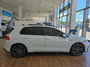 Volkswagen Golf GTI - Image 5