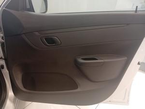 Renault Kwid 1.0 Techno manual - Image 23