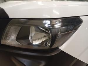 Nissan Navara 2.5DDTi single cab SE - Image 14