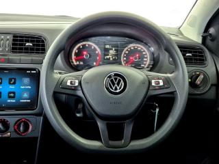 Volkswagen Polo Vivo hatch 1.6 Life