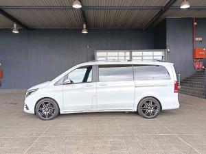 Mercedes-Benz V-Class V300d Exclusive - Image 4