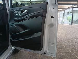 Mercedes-Benz V-Class V300d Exclusive - Image 8