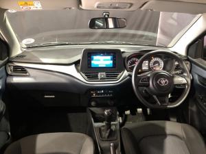 Toyota Starlet 1.5 XR manual - Image 6