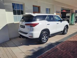 Toyota Fortuner 2.4GD-6 4x4 - Image 2