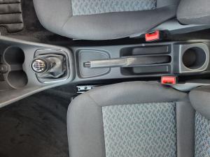 Volkswagen Polo Vivo hatch 1.4 Life - Image 11