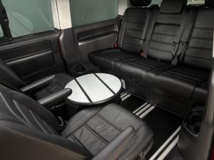 Volkswagen Caravelle 2.0BiTDI Highline 4Motion - Image 10