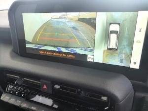 Toyota Land Cruiser Prado 2.8GD VX-R - Image 11