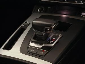 Audi Q5 40TDI quattro S line - Image 25