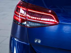 Volkswagen Golf R - Image 11