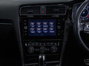 Volkswagen Golf R - Image 26