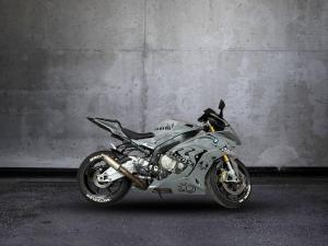 BMW S 1000 RR - Image 1