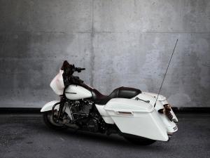 Harley Davidson Street Glide 114 Anniversary - Image 6