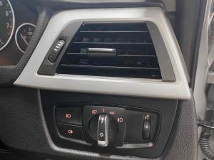 BMW 318i automatic - Image 17