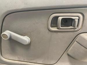 Nissan Hardbody NP300 2.5 TDi LWBS/C - Image 19