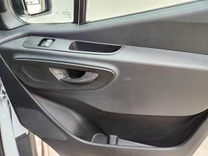 Mercedes-Benz Sprinter 319 CDI AWDChassis Cab - Image 11