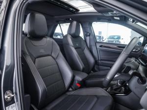 Volkswagen T-Roc 2.0TSI 4Motion R-Line - Image 16