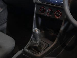 Volkswagen Polo Vivo hatch 1.4 - Image 10