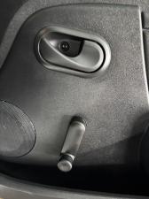 Nissan NP200 1.6i safety pack (aircon) - Image 26