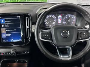 Volvo XC40 D4 AWD Momentum - Image 9