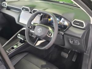 MG ZS Pro 1.5T Luxury - Image 10