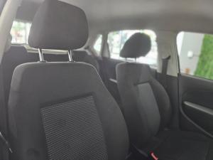 Volkswagen Polo Vivo hatch 1.6 Comfortline auto - Image 8