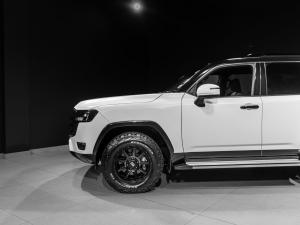 Toyota Land Cruiser 300 3.3D GX-R - Image 4