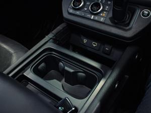 Land Rover Defender 110 V8 - Image 13