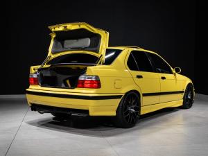 BMW M3 4d - Image 10