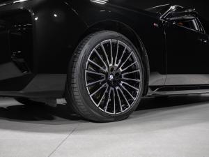 BMW 7 Series 740d xDrive M Sport - Image 19