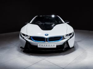 BMW i8 eDrive coupe Protonic Frozen Yellow Edition - Image 22
