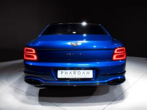 Bentley Flying Spur W12 Mulliner - Image 19