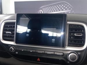 Hyundai Venue 1.0T Fluid auto - Image 13