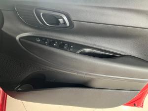 Hyundai i20 1.4 Motion auto - Image 10