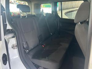 Ford Tourneo Connect 1.0T Trend - Image 8