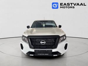 Nissan Navara 2.5DDTi double cab SE Plus auto - Image 2