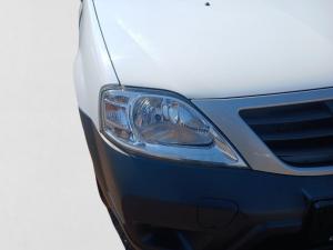 Nissan NP200 1.6i safety pack (aircon) - Image 11