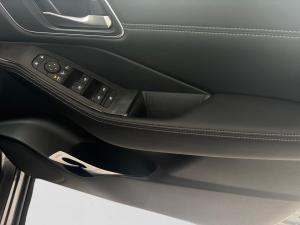 Nissan X-Trail 2.5 Acenta Plus 4WD - Image 14