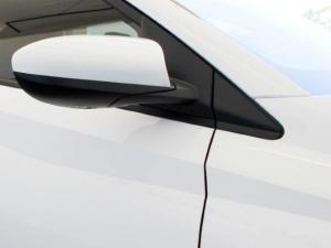 Hyundai i20 1.2 Premium - Image 19