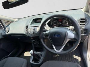 Ford Fiesta 1.4 5-door Ambiente - Image 17