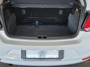 Volkswagen Polo Vivo hatch 1.6 Life - Image 7