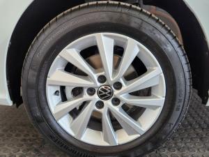 Volkswagen Polo Vivo hatch 1.6 Life - Image 8