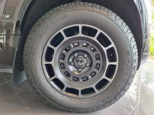 Land Rover Defender 110 Octa - Image 4