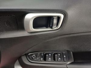 Hyundai Venue 1.2 Executive - Image 19