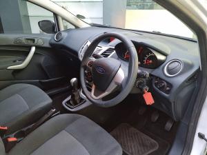Ford Fiesta 1.4 5-door Trend - Image 16
