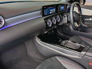 Mercedes-Benz CLA CLA200 Progressive - Image 12