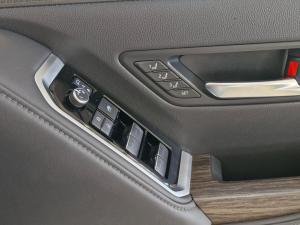 Toyota Land Cruiser 300 3.3D ZX - Image 12