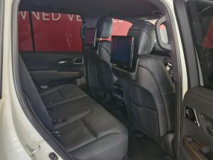 Toyota Land Cruiser 300 3.3D ZX - Image 15