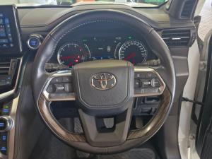 Toyota Land Cruiser 300 3.3D ZX - Image 23