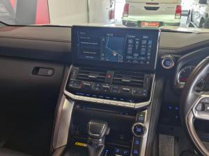 Toyota Land Cruiser 300 3.3D ZX - Image 25